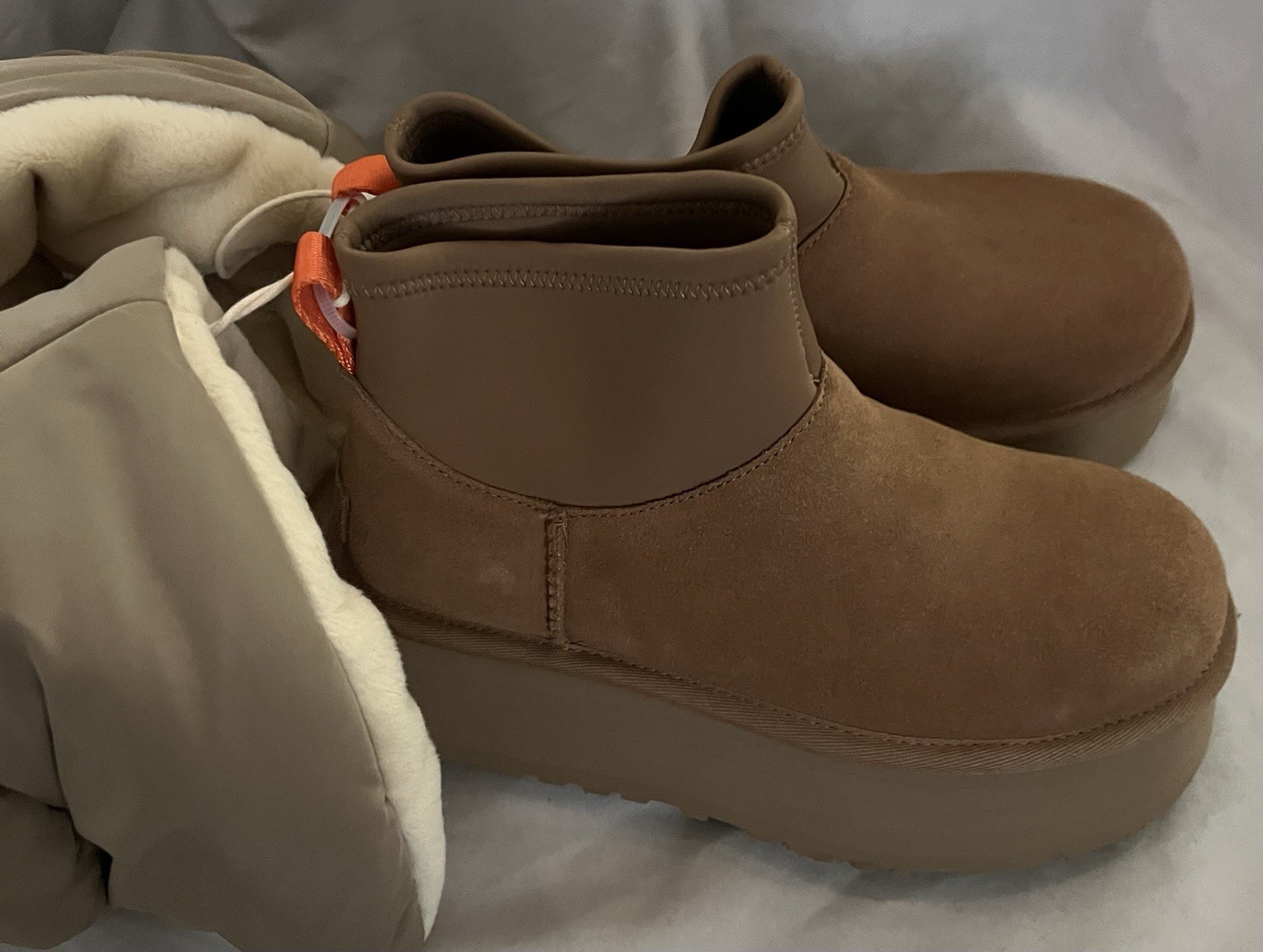 Ugg Classic Mini Dipper Puffer Chestnut Platform Boots US 6 New Sold Out Online image 6