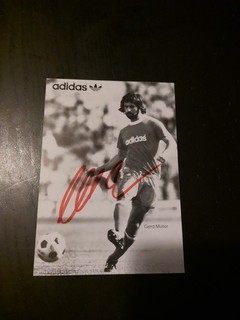 Autogramm AK Autogrammkarte Gerd Müller FC Bayern München Adidas