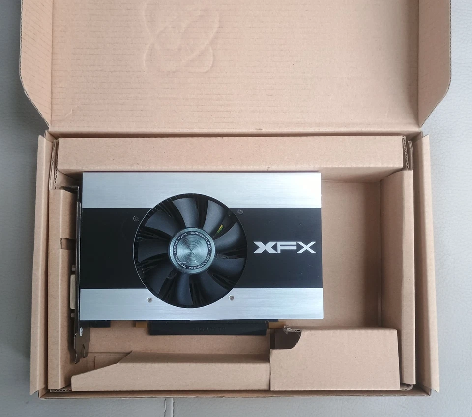 XFX R7770 Core Edition PCIe 3.0 1GB DDR5 Graphics Card HDMI DVI DisplayPort - Image 2 of 4