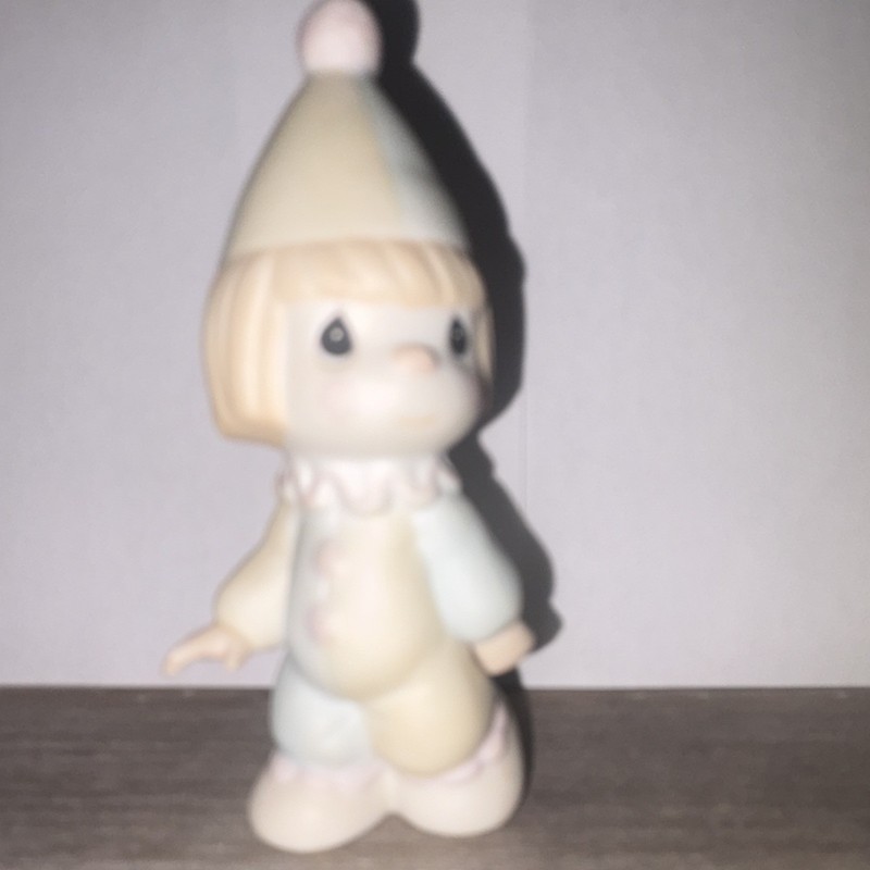 Precious Moments “Bless the Days of Our Youth” Porcelain Figurine 1988