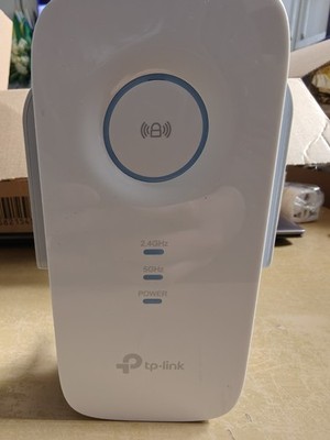 TP-Link AC1900 Dual Band Mesh WLAN Range Extender (RE550)
