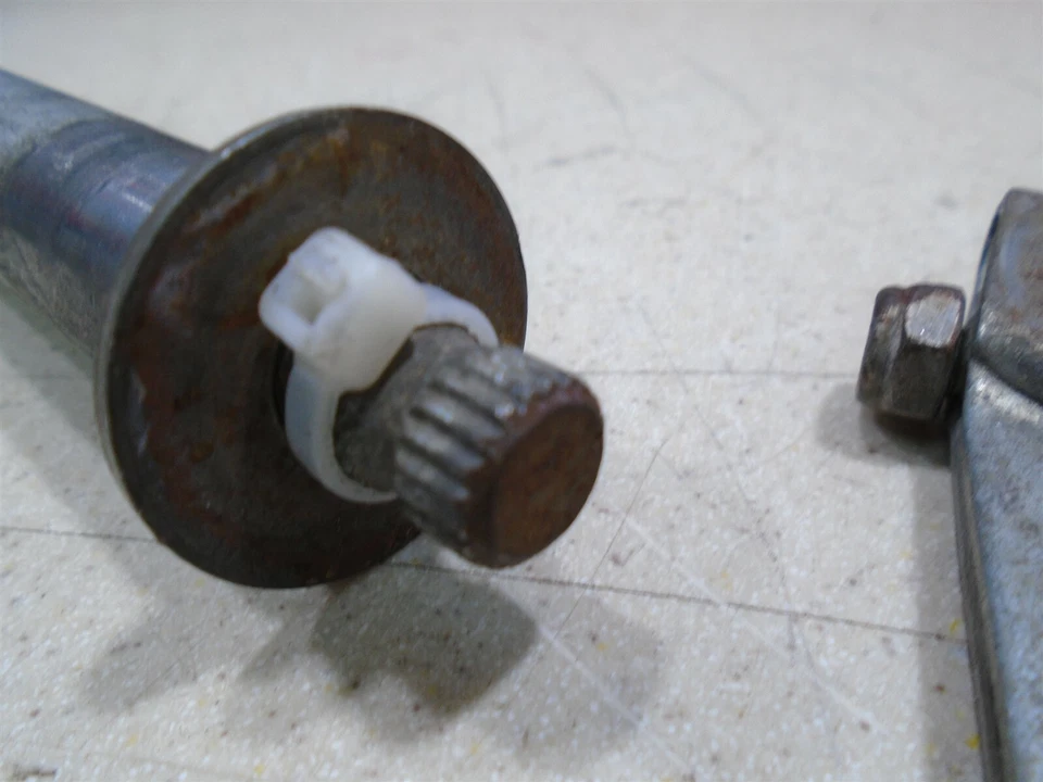 1983 SUZUKI PE 175 BRAKE LINK ARM 83 PE175 - Image 2 of 4