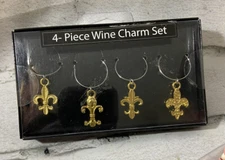 Set Of 4 Gold Tone Fleur De Lis Wine Glass Charms -Box Wear