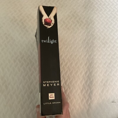 Twilight by Stephenie Meyer (2006, Trade Paperback) 9780316015844