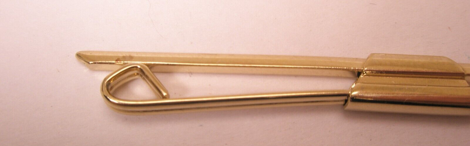 2-1/2" wide Narrow Profile Gold Tone Vintage Collar Bar L90