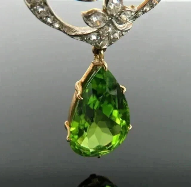 2.30Ct Oval Lab-Created Green Peridot Vintage Brooch Pin 14K Yellow Gold Plated - Image 4 of 4