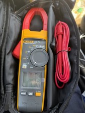 Brand new Fluke 375 FC True-RMS AC/DC Clamp M...