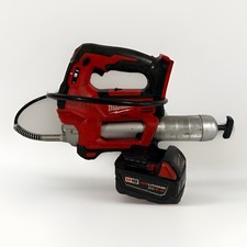 Milwaukee M18 2646-20 18V Cordless 2-Speed Grease Gun With 5 AH Battery