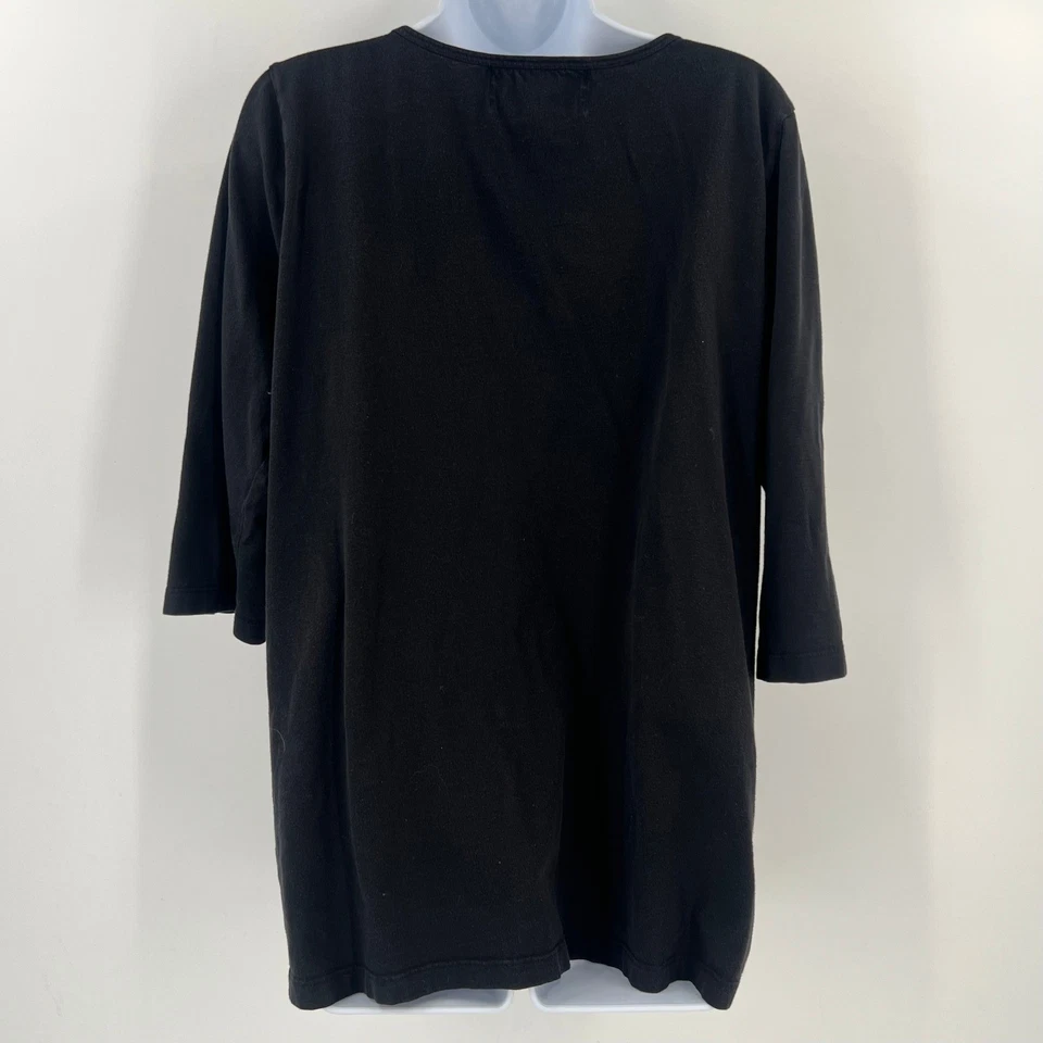 Blusa JWLA by Johnny Was preta boho camponesa tamanho 1X bordada floral gola V - Imagem 2 de 4