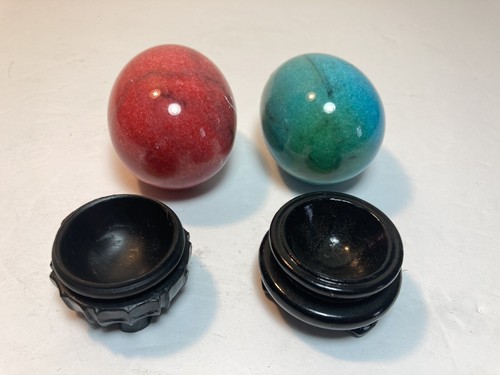 2 Vintage Chinese Hand Etched Painted Marble Stone Egg Monk Stand 2.5” - 第 8/11 張圖片