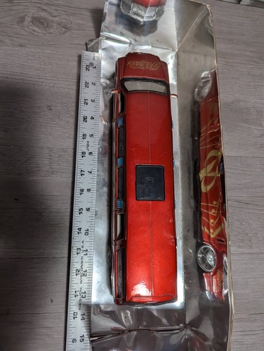 Maisto Playerz 1:24 Scale Ford Excursion Limo Limousine Die Cast Car Model - Picture 10 of 10