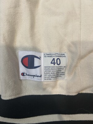 VINTAGE Champion Reverse Weave Sweatshirt Size M Embroidered 90's