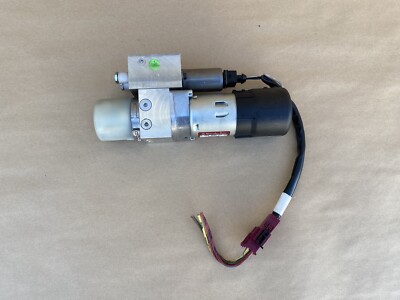 2006-2008 Mercedes W164 ML GL Tailgate Lifting Hydraulic Pump  