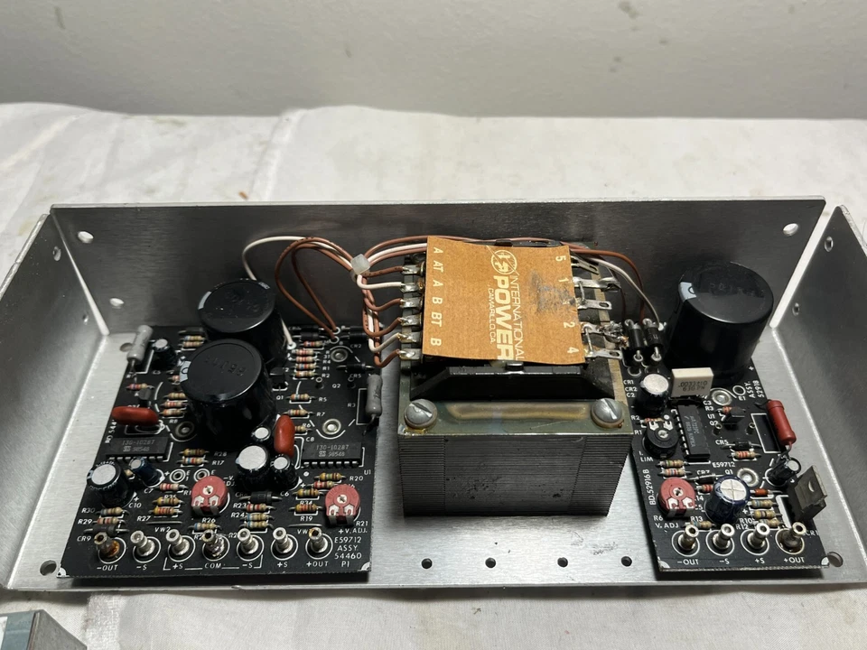 Power One HBAA-40W-A  Power Supply  5VDC OUTPUT - Image 2 of 2