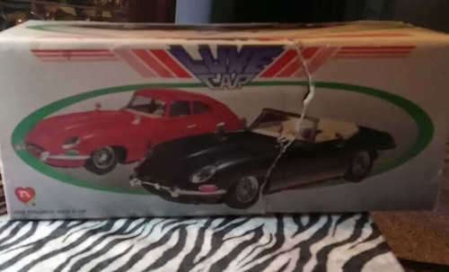 Jaguar E-Type Diecast by Luxe - 1:16 Scale Plate Friction Car c1980s With Box - Picture 17 of 18