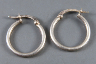 Super süße RÖHREN-CREOLEN STERLINGSILBER rund Röhre Stil 7/8'' lang