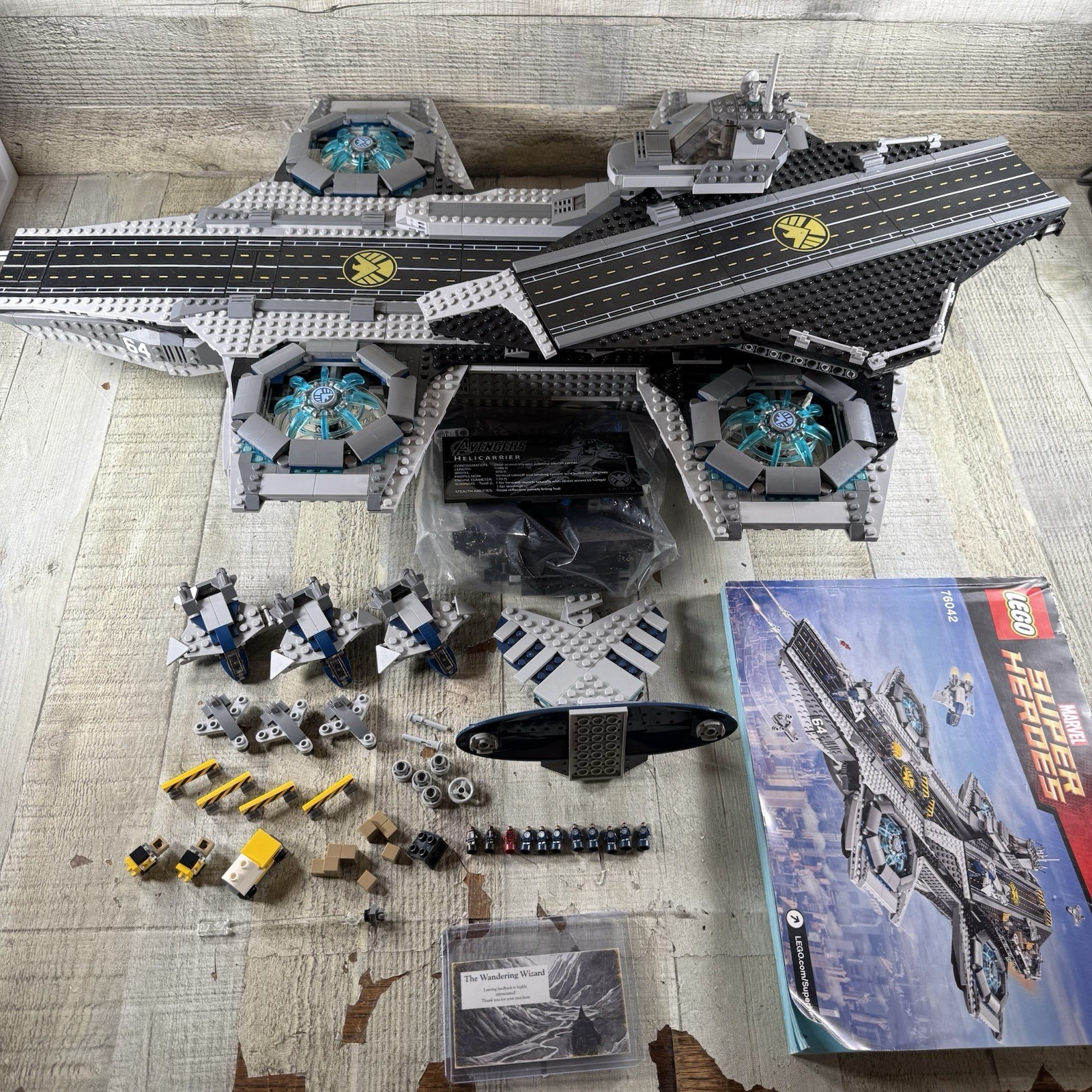 LEGO 76042 Marvel Super Heroes The SHIELD Helicarrier 100% Complete Missing Figs