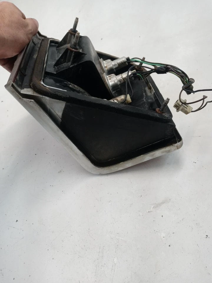 1988-1991 OEM Mercury COLONY PARK WAGON Driver Left TAILLIGHT LENS OEM Tested - Image 4 of 4