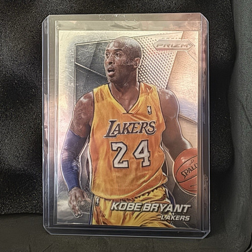 Kobe Bryant #136 2014 Panini Prizm card