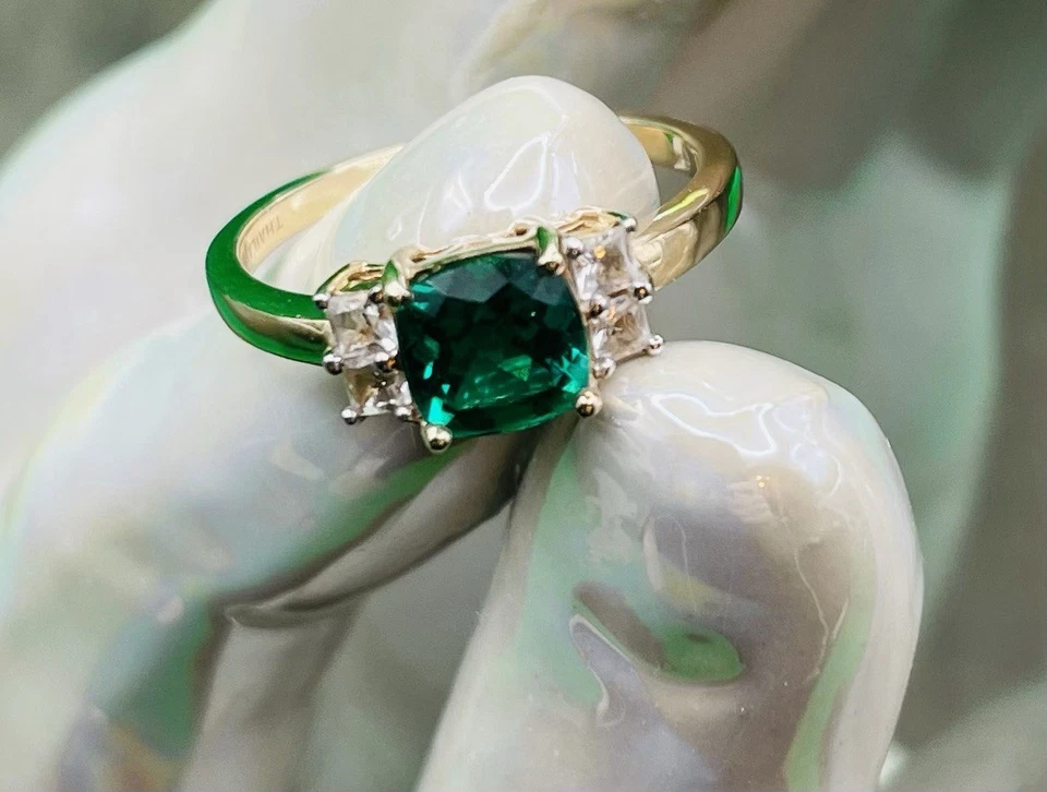 Anillo Esmeralda Simulada 6X6 Corte Cojín y Topacio Blanco Oro 10K Talla 6.5 Foto 3 de 4