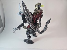 Lego Bionicle 8811 Toa Lhikan & Kikanalo complete 