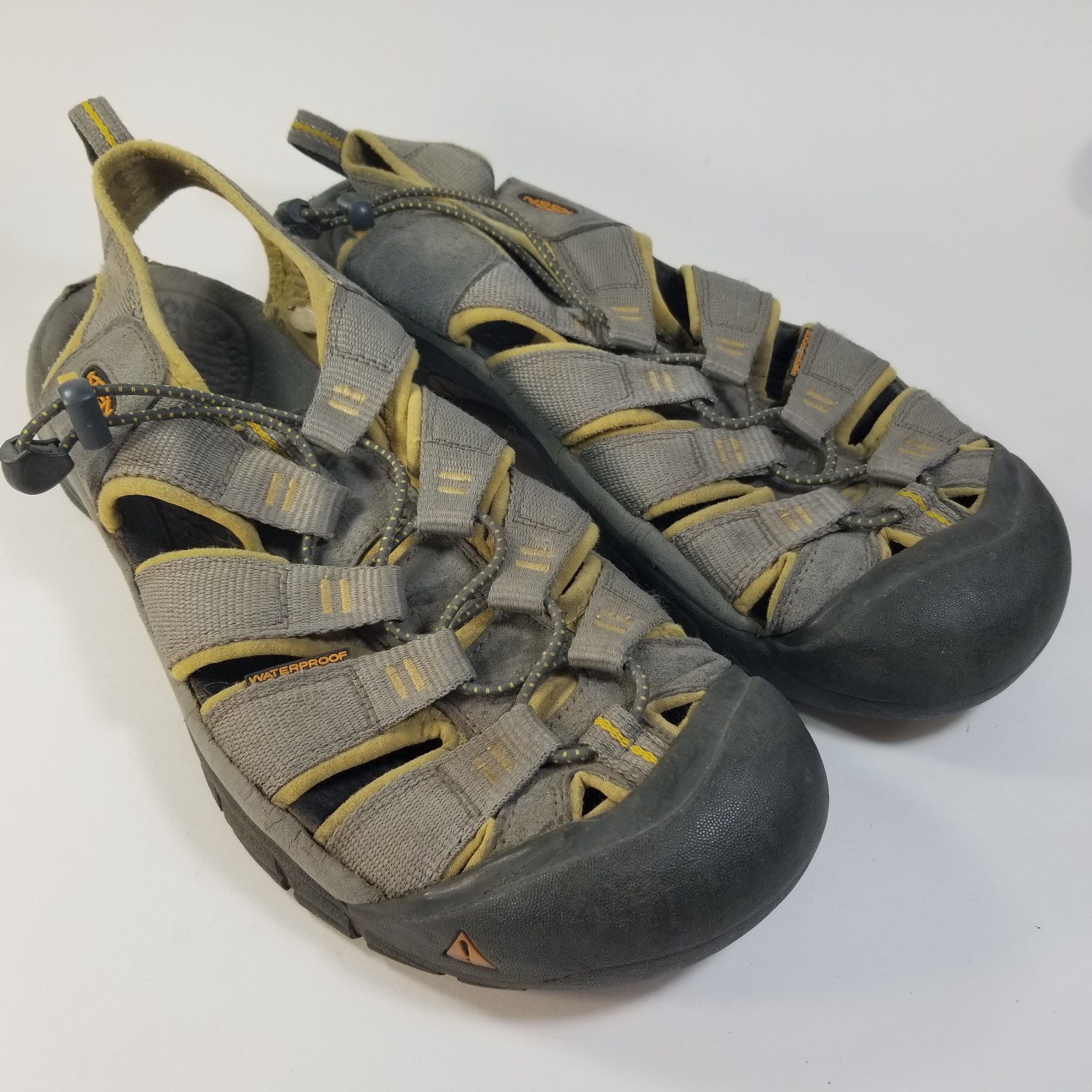 Sandali sportivi acquatici KEEN Newport H2 impermeabili grigi da uomo taglia 11