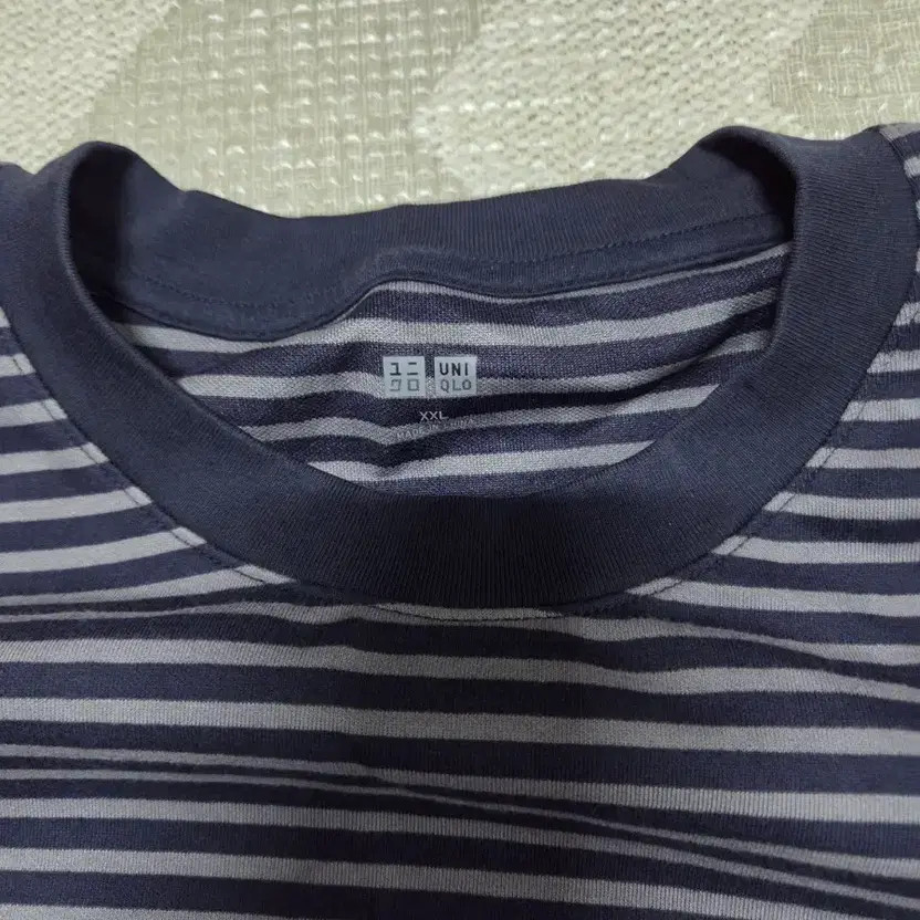 Unisex Airism Striped Long Sleeve T-Shirt - Pre-Owned thumbnail 3