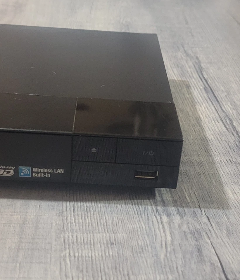 Reproductor de DVD Sony BDP-S6500 3D 4K Upscaling Wi-Fi Blu-Ray Dolby Dts Gracenote Foto 4 de 4