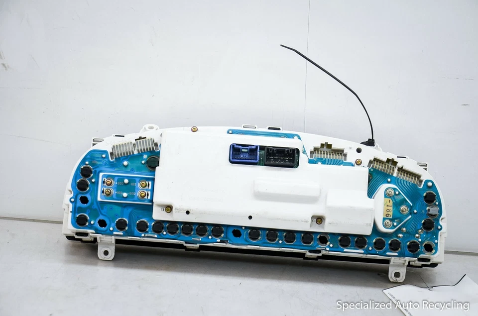 Cuadro de instrumentos medidor velocímetro Toyota 4Runner 1999 2000 2001 2002 Foto 3 de 4