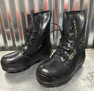 NEW Bata Military Mickey Mouse Bunny Boots 8 Extreme Cold Weather