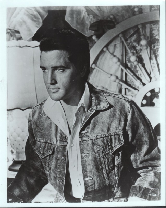 Elvis Presley  8x10 black & white photo  