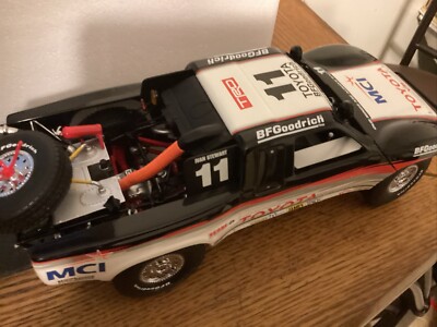 AUTOart トヨタ TOYOTA TROPHY-TRUCK 1:18 Toyota Trophy Truck TRD #11 Ivan Stewart, By AUTOart, 1/18