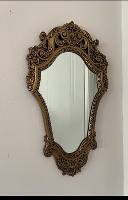 Vintage verzierter vergoldeter Wandspiegel italienisches Blumen Schnörkeldesign