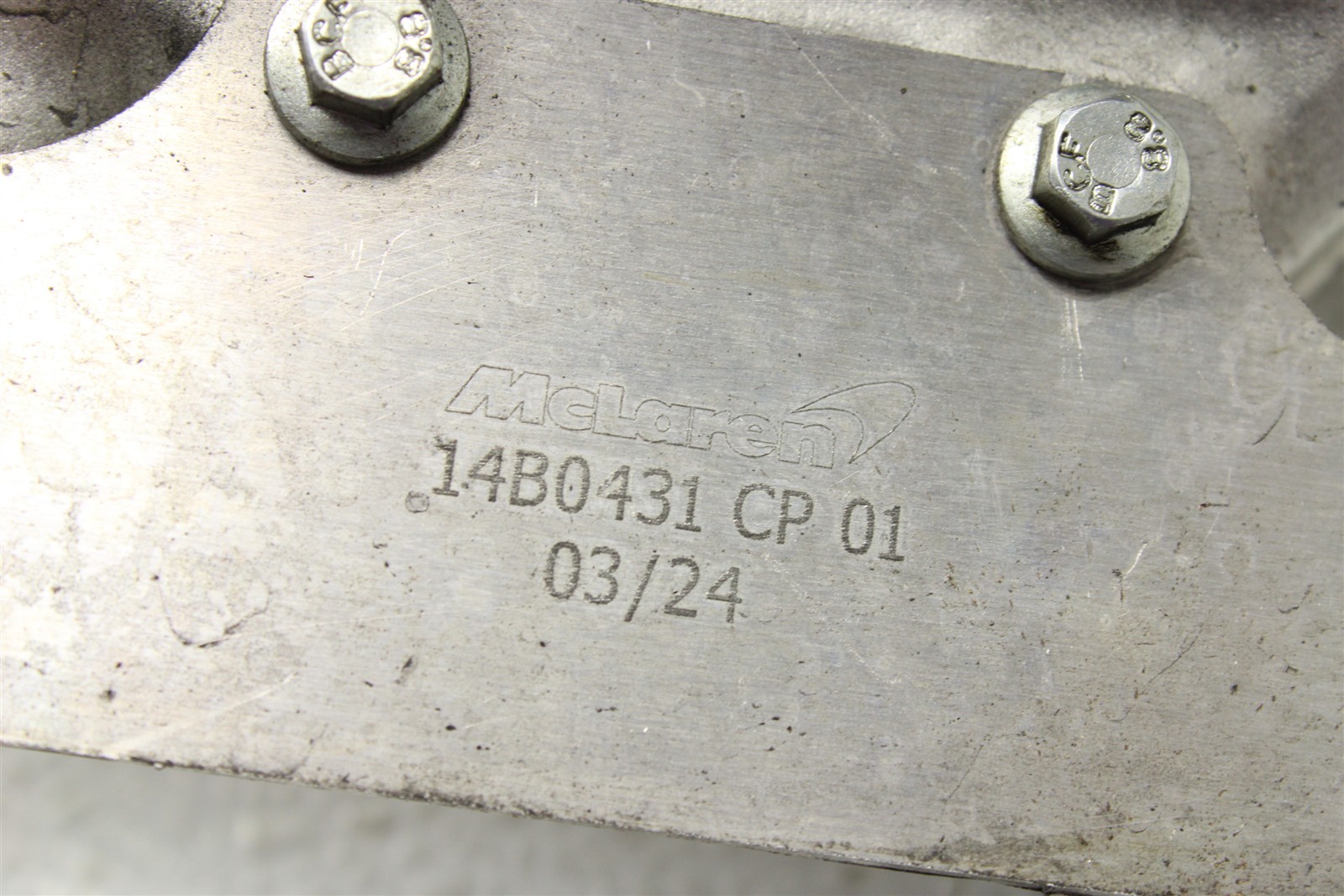 McLaren Artura 2025 Front Right Steering knuckle P/N 16BB033CP