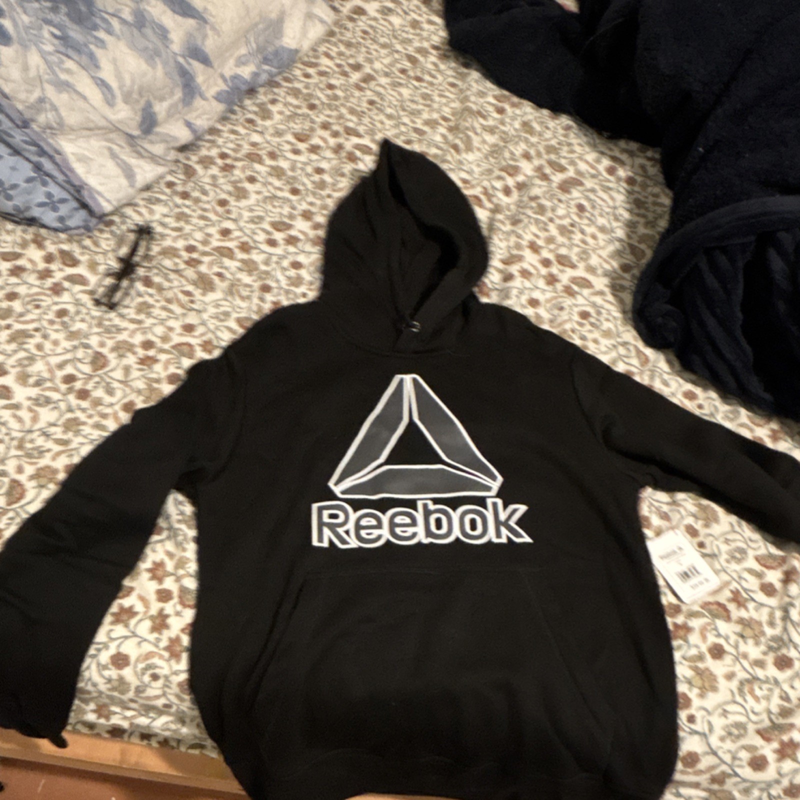 Reebok Black Fleece Pullover Hoodie Men's S Logo Hooded Long Sleeve