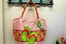 Sun 'N' Sand Beach Bag Tote Shopper "Flip-flops" Pink and White stripes, shells