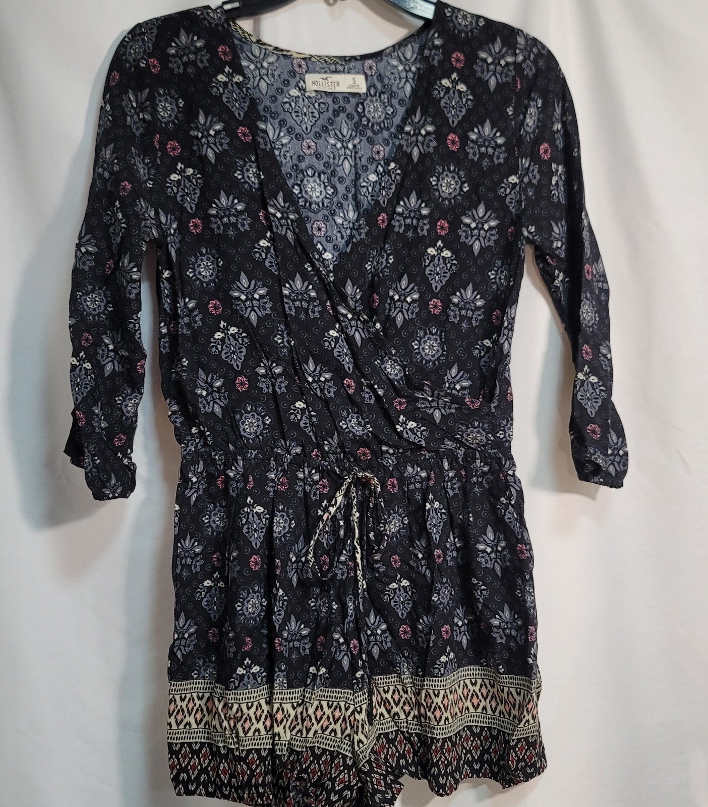 Hollister Boho Romper Junior Black Floral Shorts 3/4 Sleeve Women Small-image