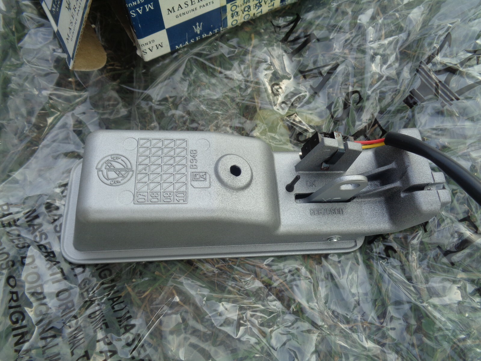 MASERATI 080670800 COUPLE SPYDER DOOR HANDLE RIGHT HAND SIDE OEM NEW