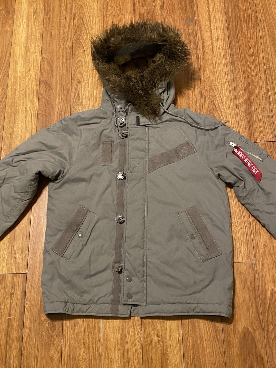 ジャケット・アウター military type N-2B flight jacket n2b Alpha Industries Men's N-2B Short Waist Parka (XS, Black) at