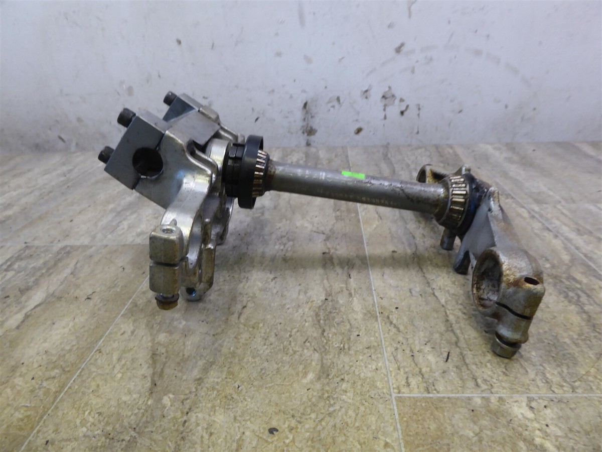 1985 Kawasaki 454 LTD K693) triple tree steering stem clamp