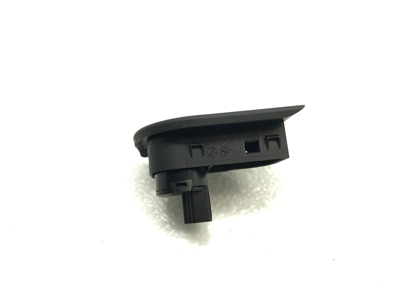 20142017 MASERATI GHIBLI TRUNK LID RELEASE CONTROL SWITCH BUTTON OEM eBay