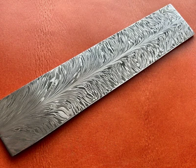 TITAN CRAFTS Premium Damascus Steel Billet Bar 30x5cm Hand Forged Craft Making Feather