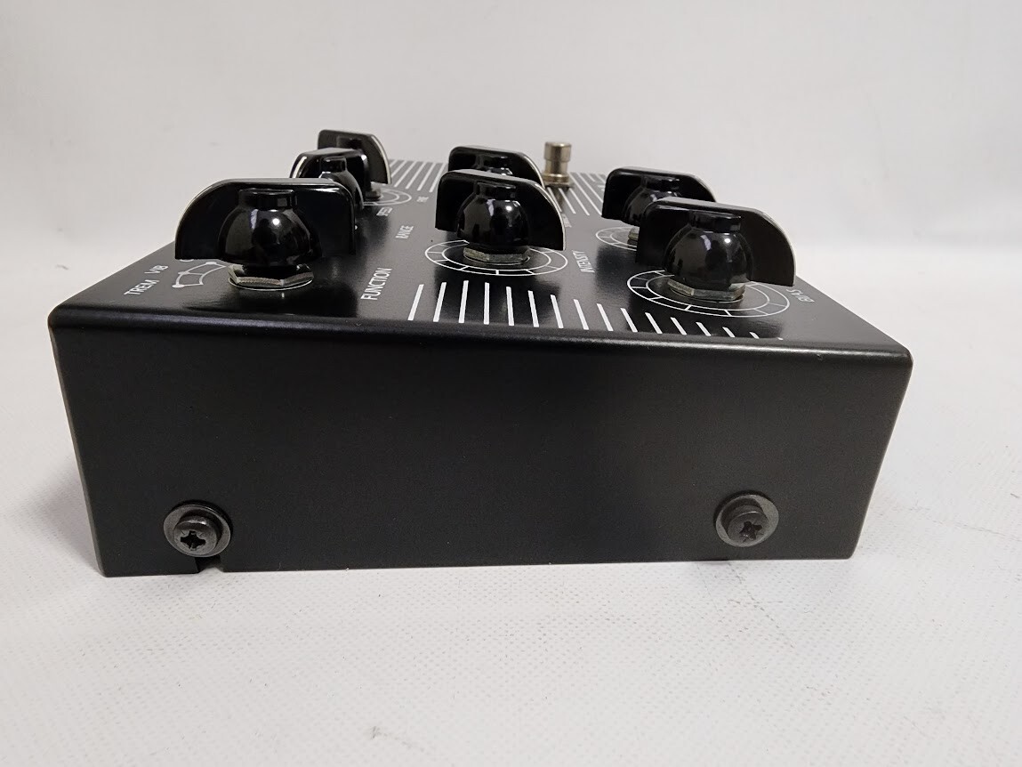 Roger Mayer Voodoo Vibe Tremolo Vibrate Chorus Guitar Effect
