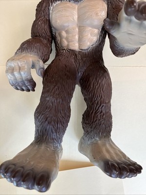 GIANT 16” BIGFOOT SASQUATCH 2015 Vinyl Maidenhead Animal Planet