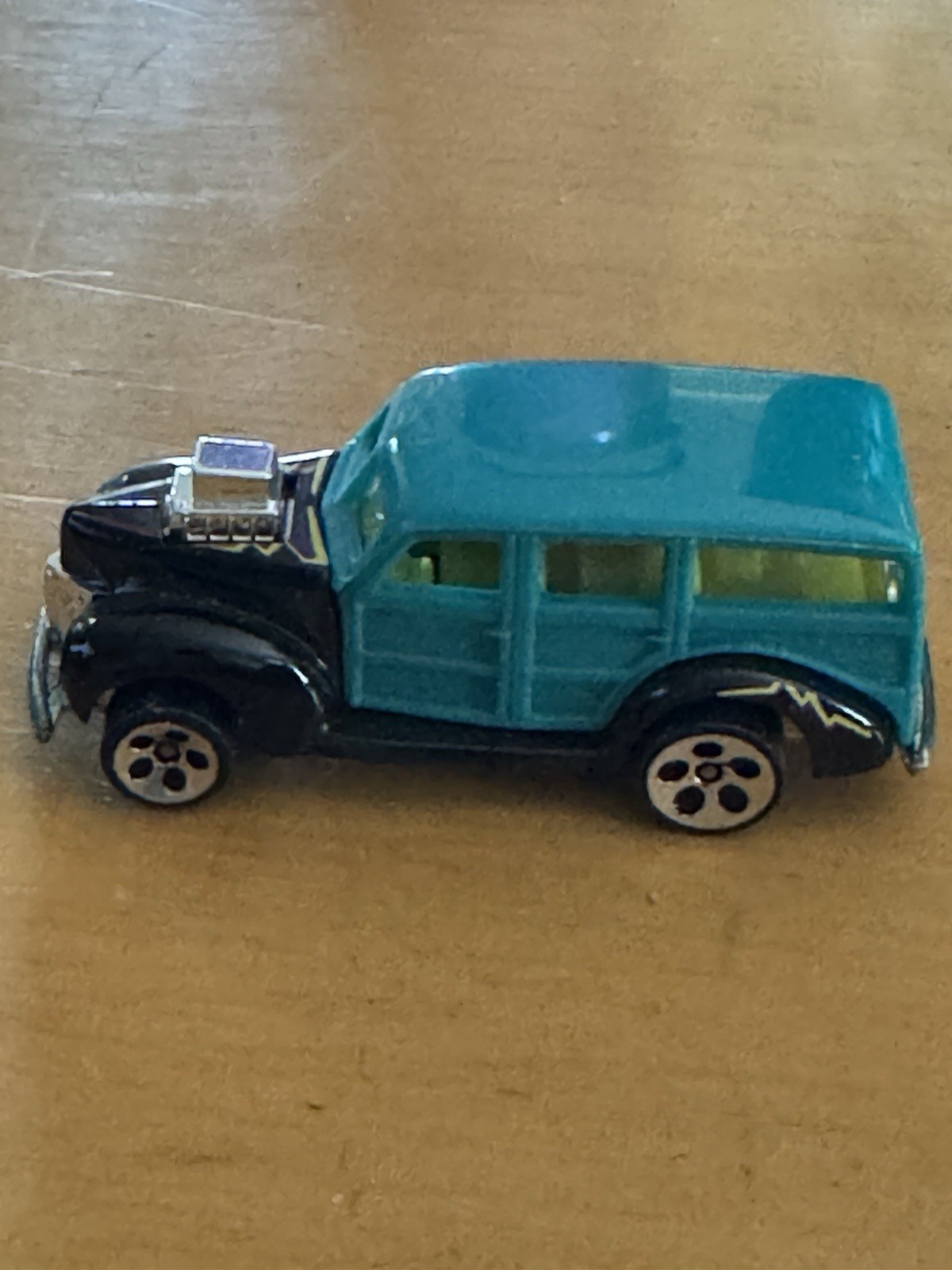 Picture 1 of 4