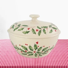 Lenox Holiday Small Covered Bowl 804284 Christmas Holly Lid Dish With Box