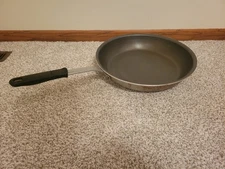 Vollrath®  Wear-Ever® Non-Stick 14" Aluminum Fry Pan