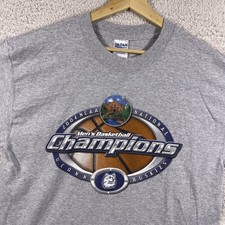 Vintage UCONN Huskies Basketball T-Shirt Adult Large 2004 Champions Gray Y2K CT