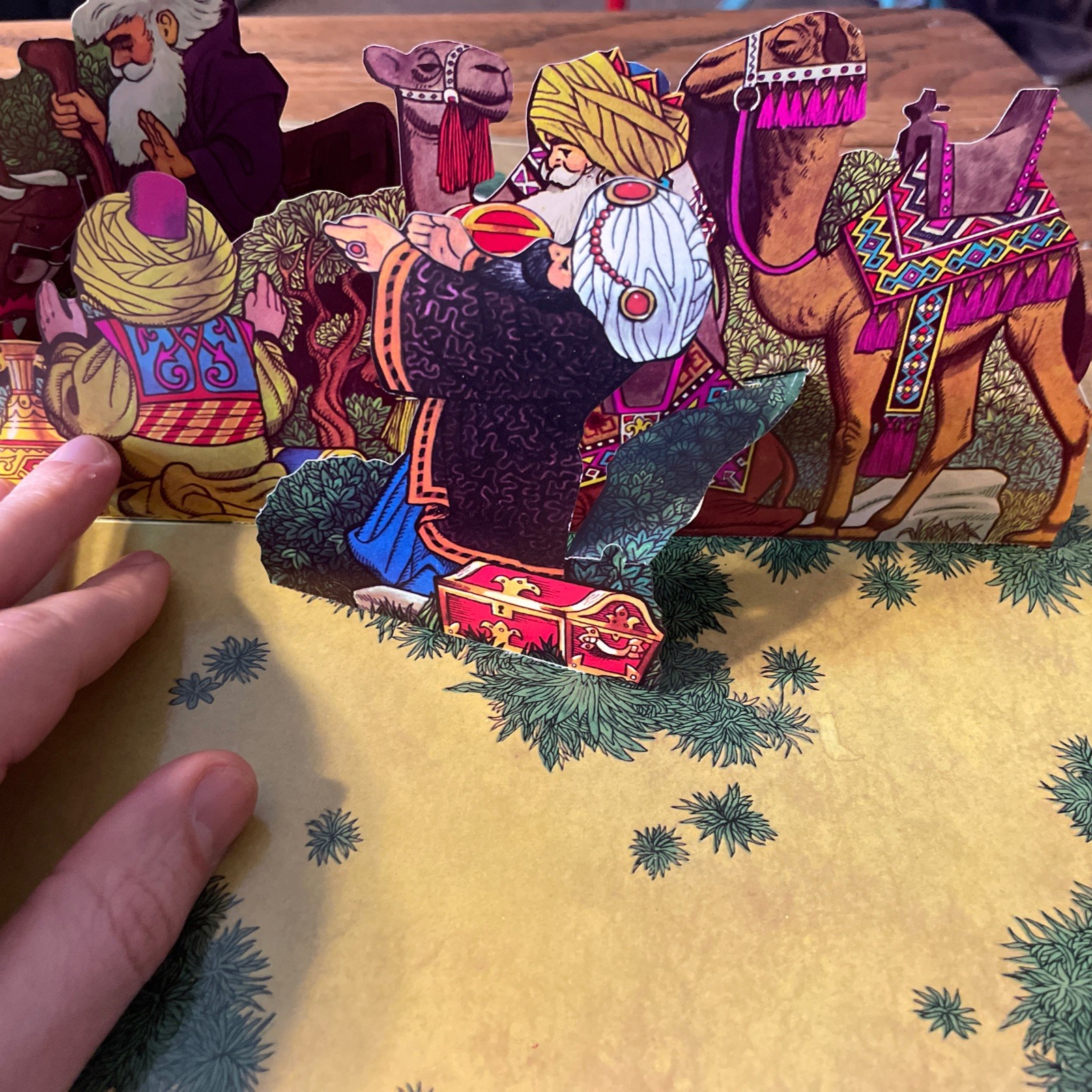 A Christmas Gift V/A LP Ronco W/ POP UP MANGER DECORATION Holiday GF VG+!!!!