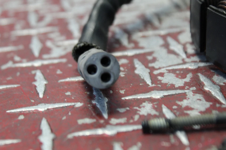 Harley Davidson Electra Glide 2013 estator OEM con pernos listo para instalar Eg114 Foto 3 de 4